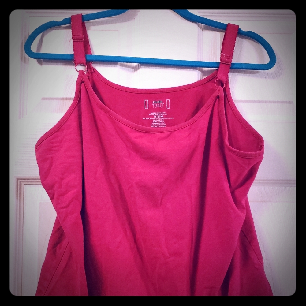Red cami